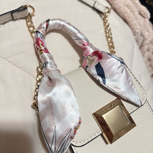 Aldo Beige Crossbody Bag with Gold Chain - Picture 2 of 4